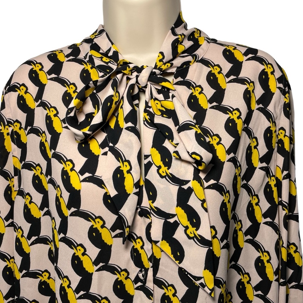 Avec Les Filles pink toucan print  blouse neck bow button down sz xl - Picture 2 of 10